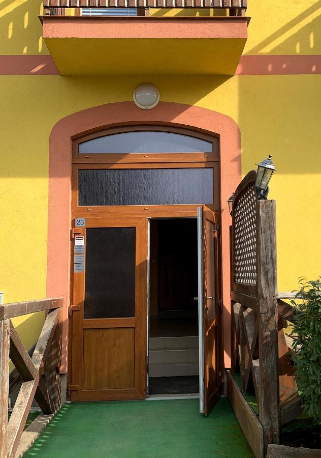 2-Izbovy Apartman Mlynica S Balkonom Exteriér fotografie